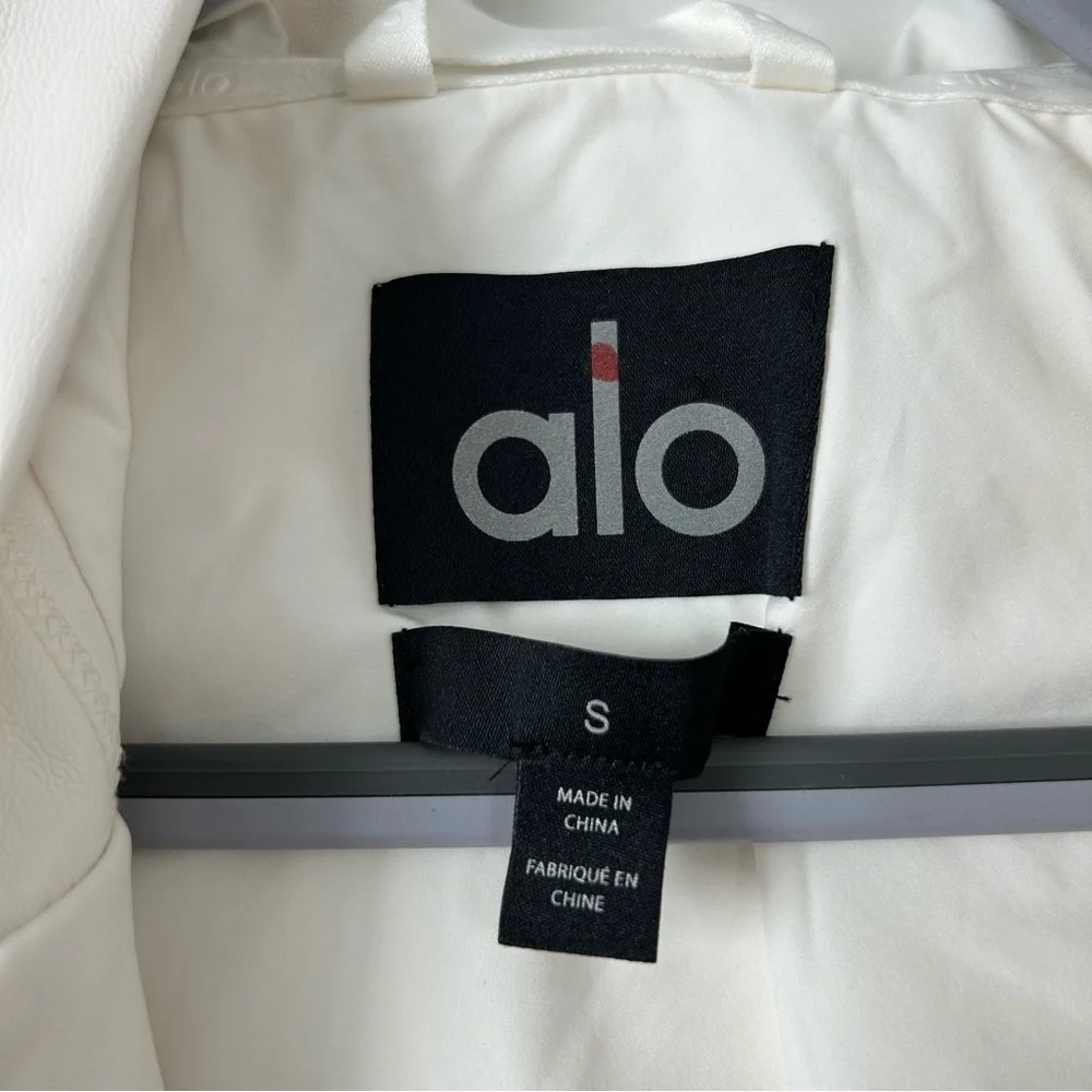 Alo Yoga Faux Leather Power Hour Full Zip Cropped Jacket Ivory Size Small